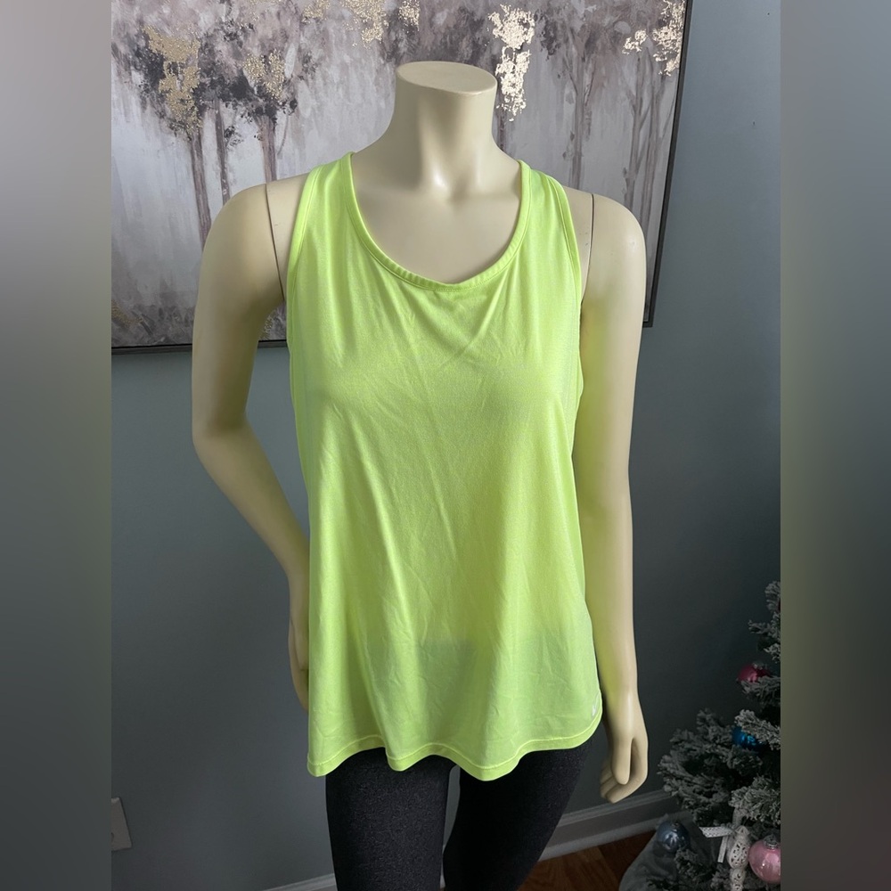 Nike drifit tank size Large